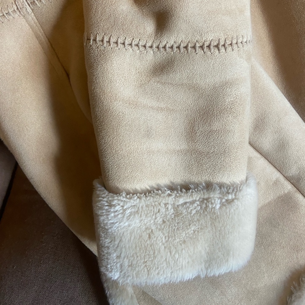 Vintage Shearling Jacket - Picture 8 of 8